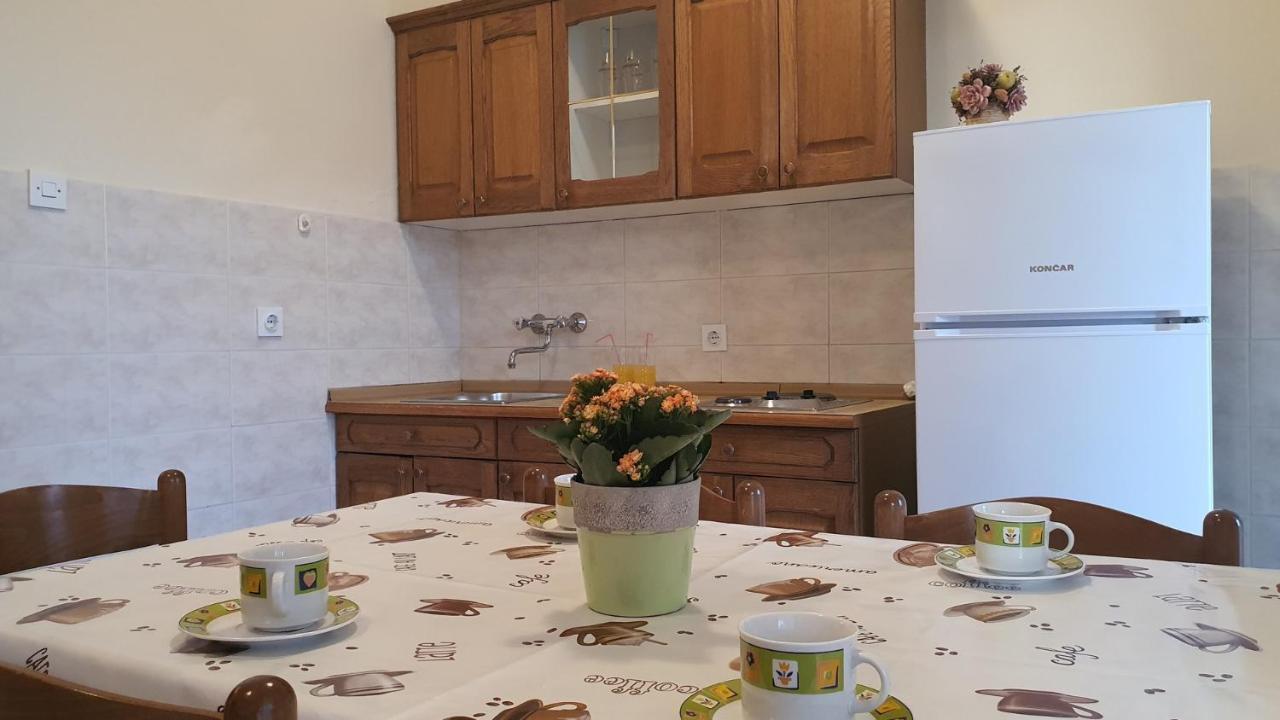 Apartmani Anita Zaboric Bagian luar foto